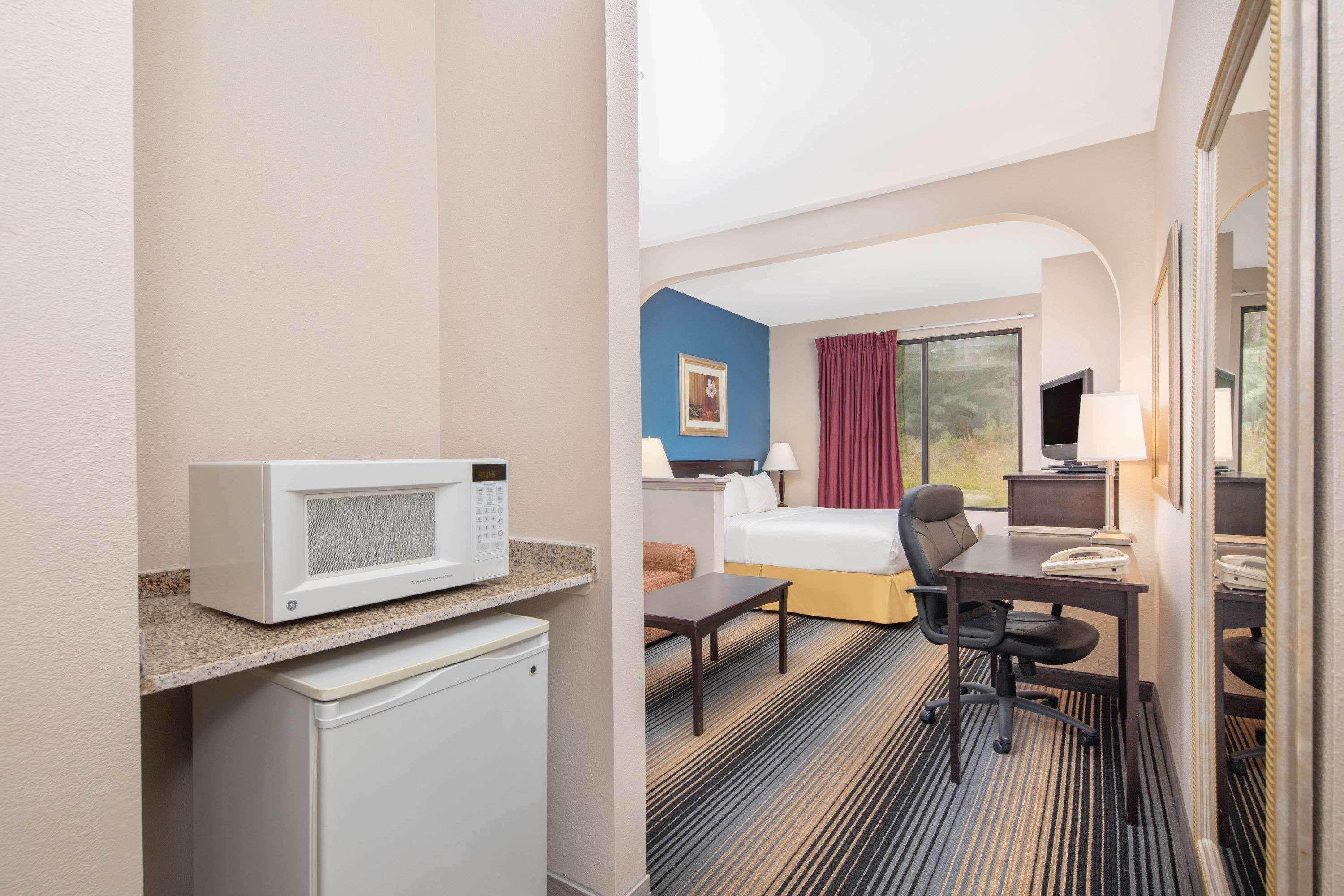 Baymont By Wyndham Laurel Hotel Ngoại thất bức ảnh
